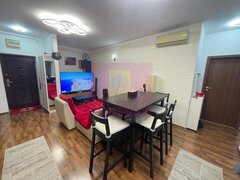 3 camere / loc de parcare / 2 boxe Rasarit de soare Auchan Titan